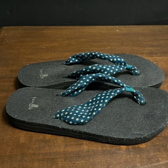 SANUK woman’s sz 5 YOGA SLINGER Teal Dots YOGA MAT FOOTBED THONG SANDALS - Picture 2 of 6
